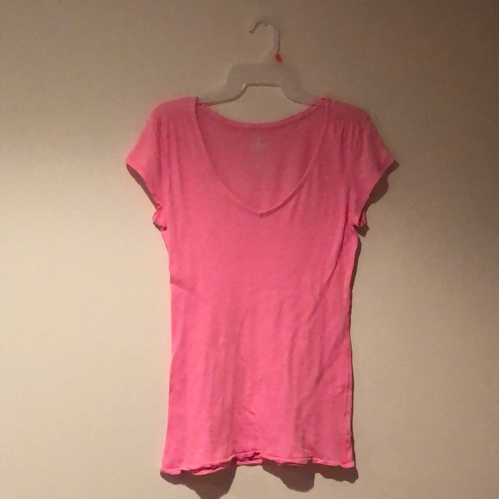 🍓Neon Pink V Neck Tee